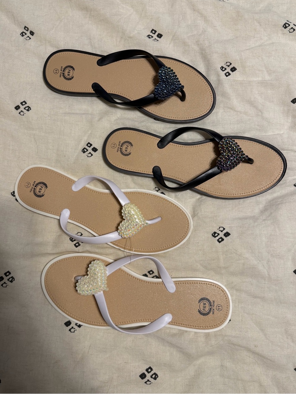 P&W Women’s Beaded Heart Flip-Flop Sandals in Black and White